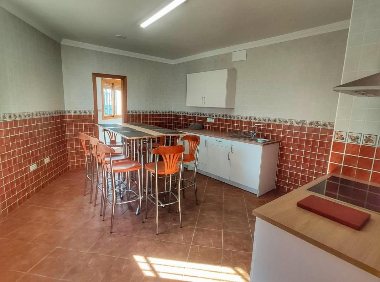 Casa Amplia Con Terraza En La Vinuela Villa Ngoại thất bức ảnh