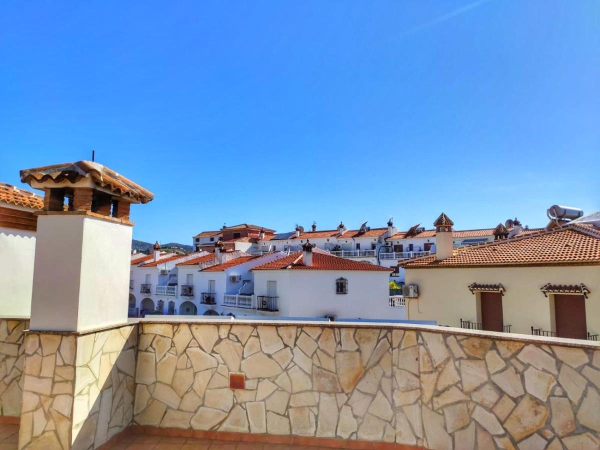 Casa Amplia Con Terraza En La Vinuela Villa Ngoại thất bức ảnh